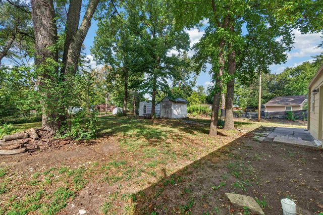6415 N West Park View St, Park City, KS 67219
