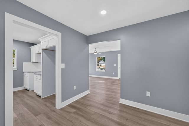 6415 N West Park View St, Park City, KS 67219