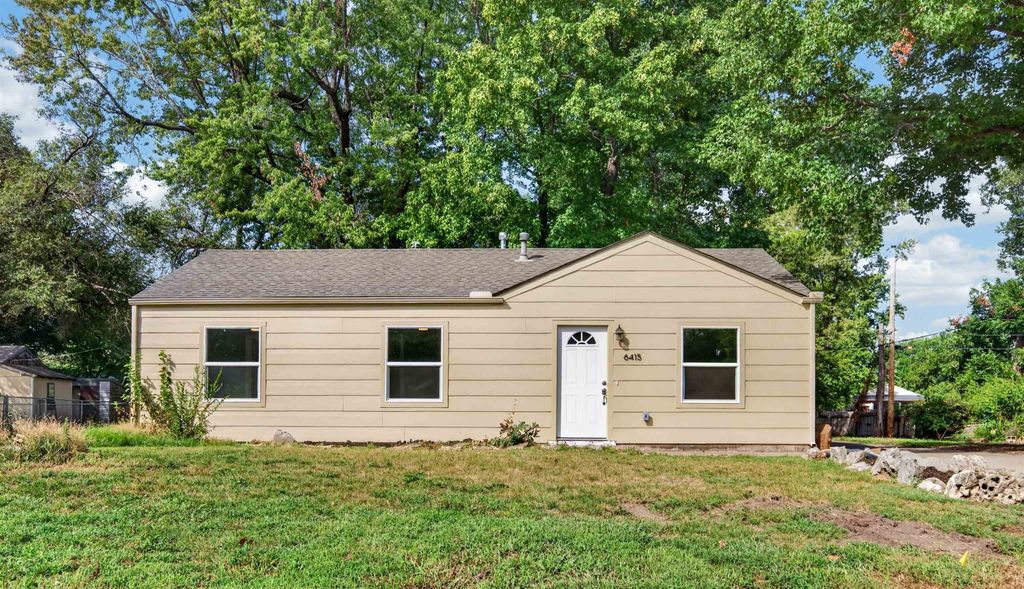 6415 N West Park View St, Park City, KS 67219