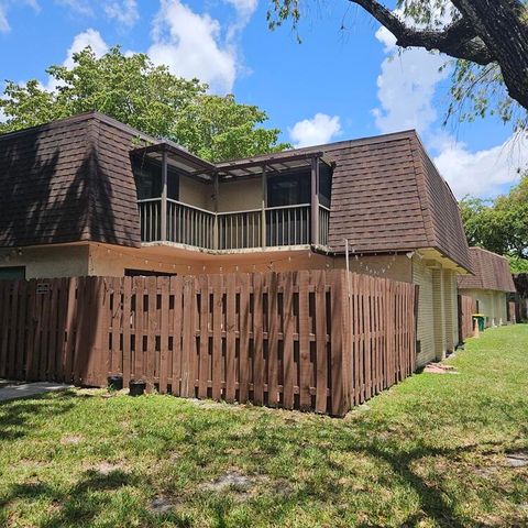 5818 Swordfish Court B, Tamarac, FL 33319