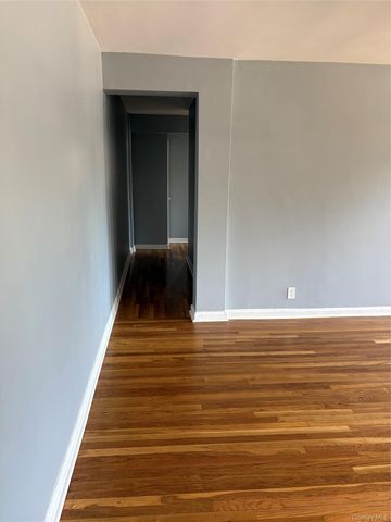 1 Jefferson Avenue F3, Rockville Centre, NY 11570