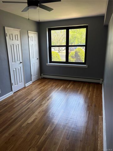 1 Jefferson Avenue F3, Rockville Centre, NY 11570