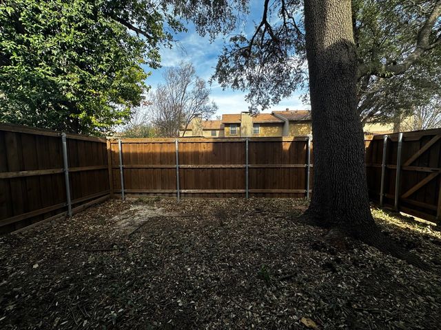 3111 Duck Creek Parkway, Garland, TX 75044