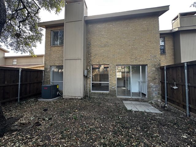 3111 Duck Creek Parkway, Garland, TX 75044