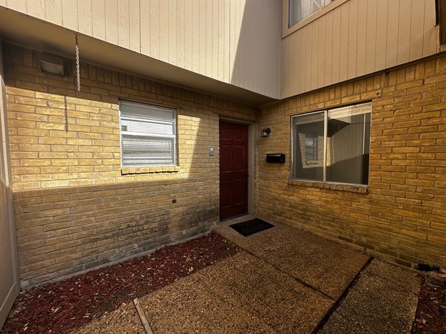 3111 Duck Creek Parkway, Garland, TX 75044