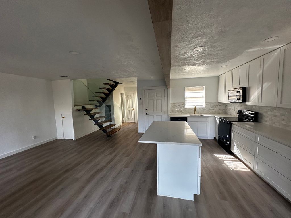 3111 Duck Creek Parkway, Garland, TX 75044