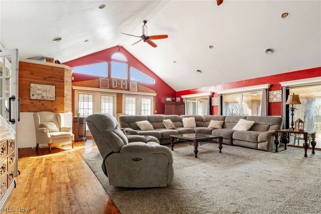 5616 Faircrest Street SW, Canton, OH 44706