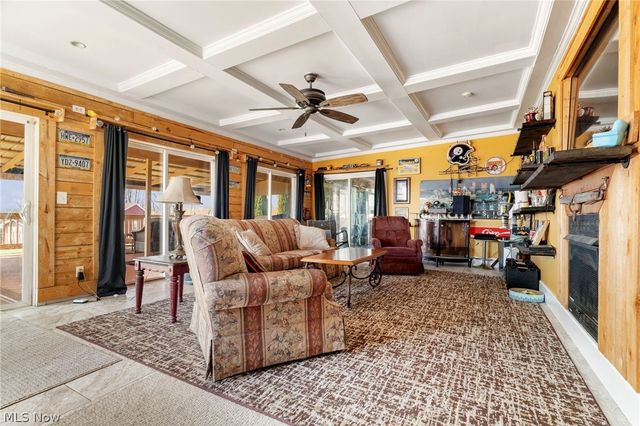 5616 Faircrest Street SW, Canton, OH 44706