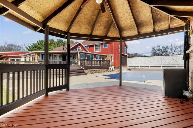 5616 Faircrest Street SW, Canton, OH 44706