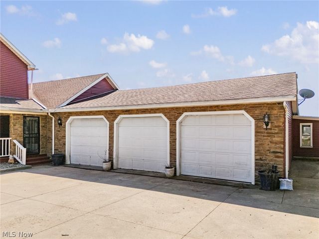 5616 Faircrest Street SW, Canton, OH 44706