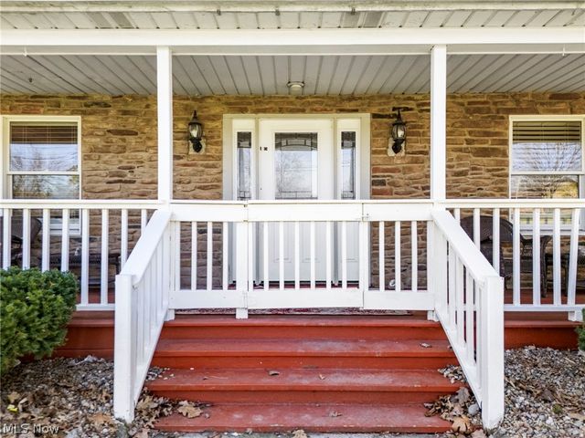 5616 Faircrest Street SW, Canton, OH 44706
