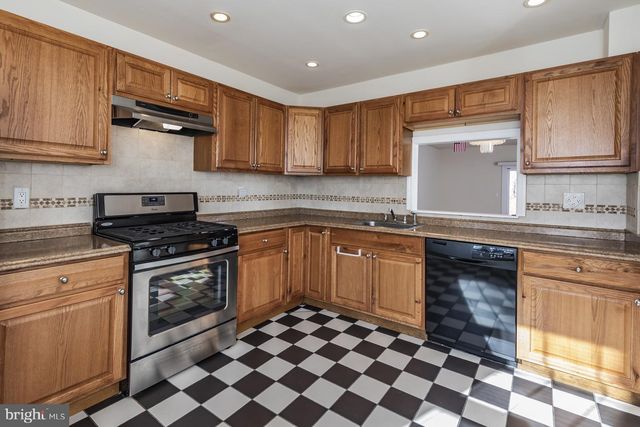 14 ABELIA CT, Lawrence Twp, NJ 08648