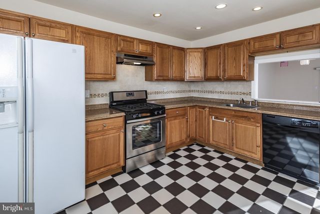14 ABELIA CT, Lawrence Twp, NJ 08648