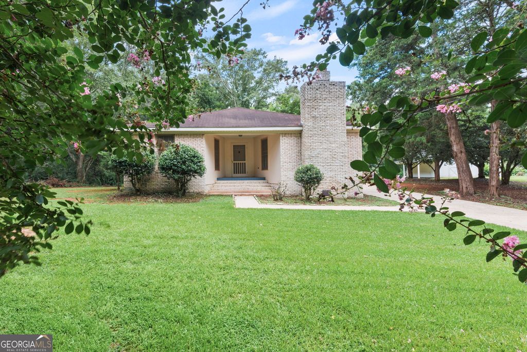 8 Thompson Lane, Thomaston, GA 30286