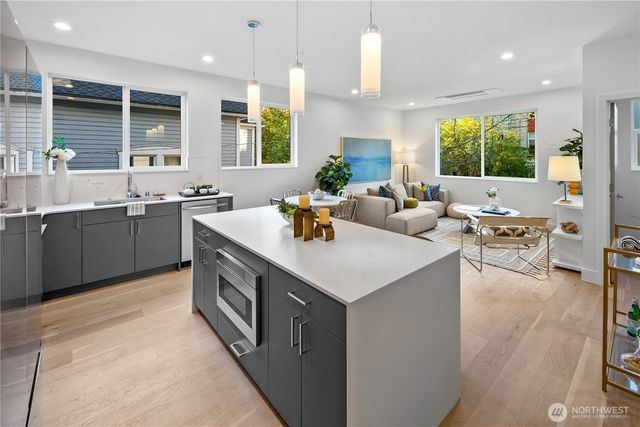 1755 NW 62nd Street, Seattle, WA 98107