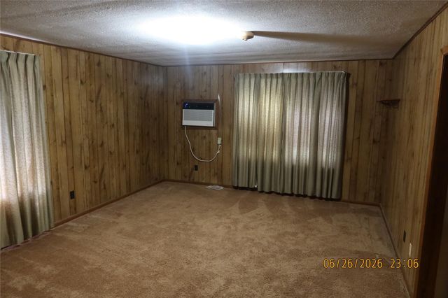 1413 N Main Street, Schulenburg, TX 78956