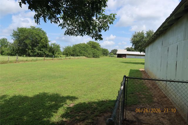 1413 N Main Street, Schulenburg, TX 78956