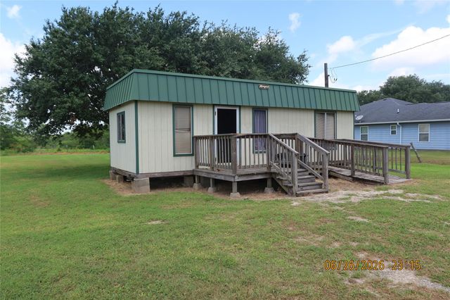 1413 N Main Street, Schulenburg, TX 78956