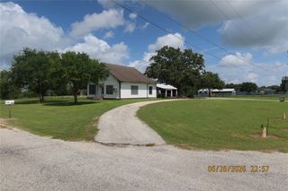 1413 N Main Street, Schulenburg, TX 78956