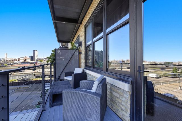 290 Market Street 405, Minneapolis, MN 55405