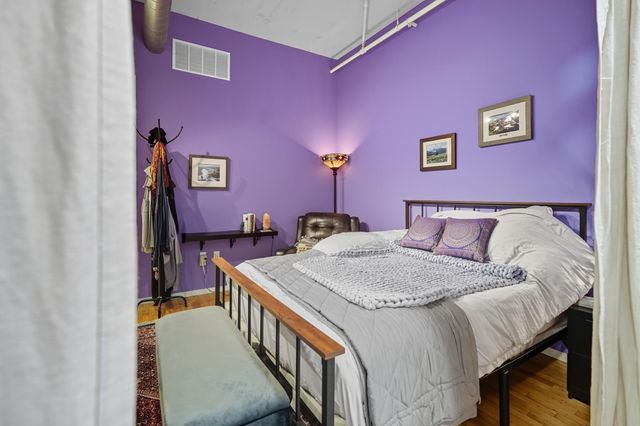 290 Market Street 405, Minneapolis, MN 55405