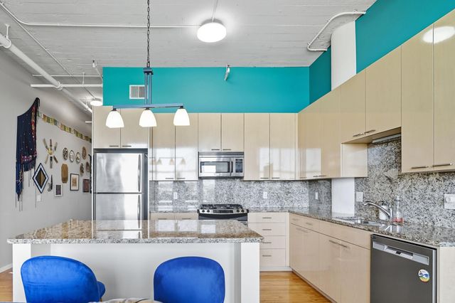 290 Market Street 405, Minneapolis, MN 55405