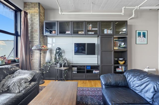 290 Market Street 405, Minneapolis, MN 55405