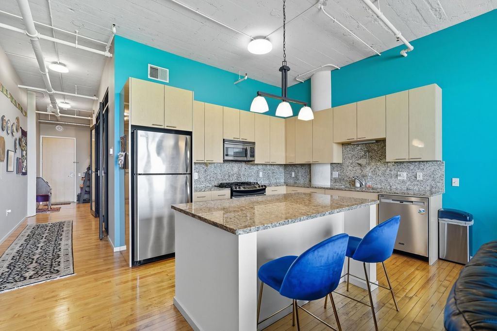 290 Market Street 405, Minneapolis, MN 55405