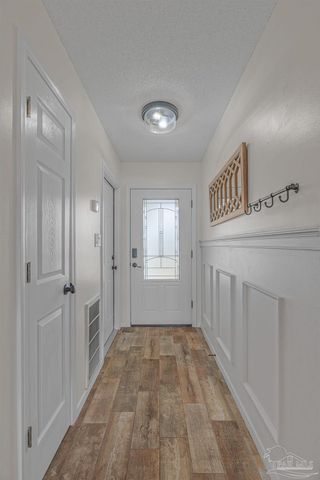 2285 Estate Cir, Navarre, FL 32566