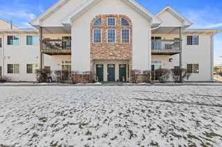 3360 E College AVENUE #16, Cudahy, WI 53110