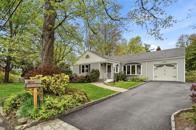 44 Darling Avenue, New Rochelle, NY 10804