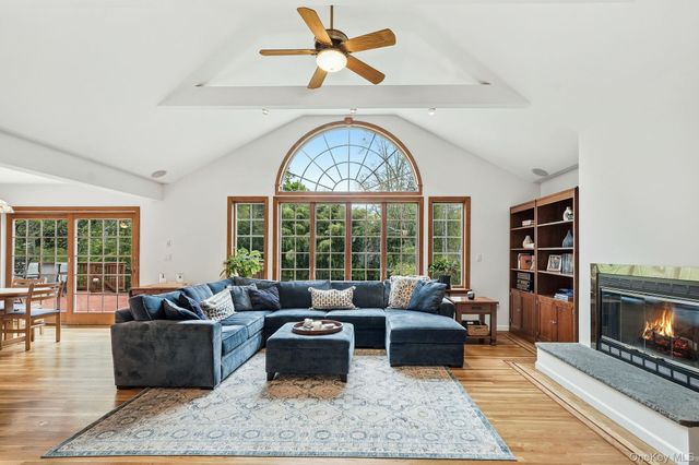 44 Darling Avenue, New Rochelle, NY 10804