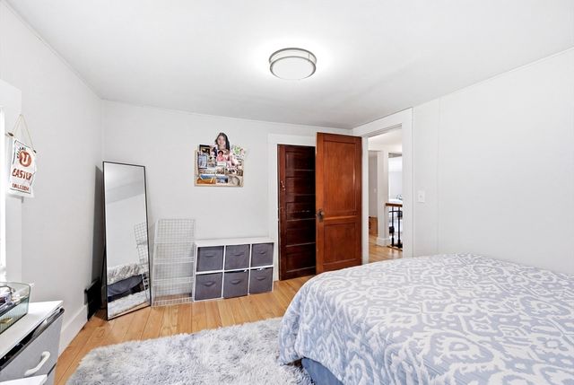1270 West St, Amherst, MA 01002