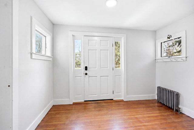 1270 West St, Amherst, MA 01002