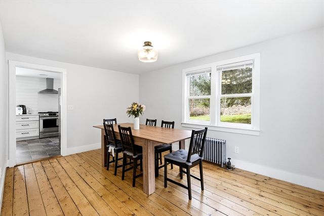 1270 West St, Amherst, MA 01002