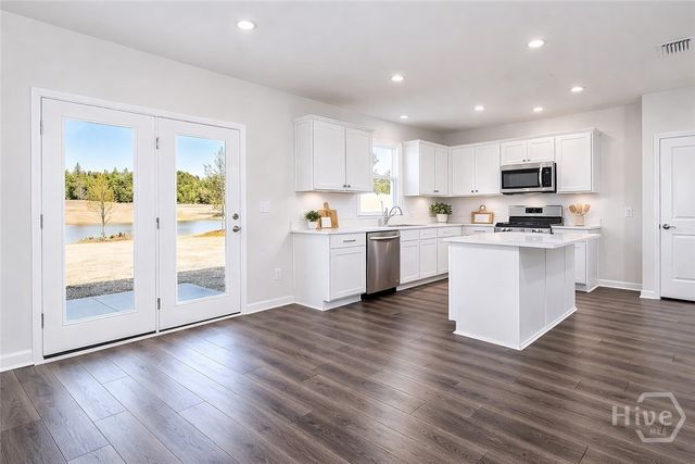 857 Longleaf Drive, Richmond Hill, GA 31324