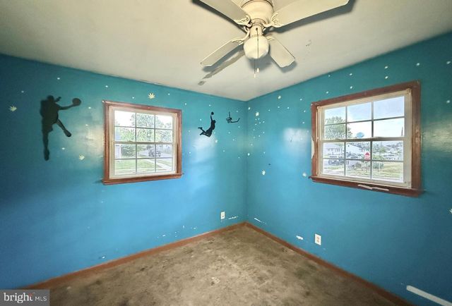 1612 THIRD AVE, Seabrook, NJ 08302