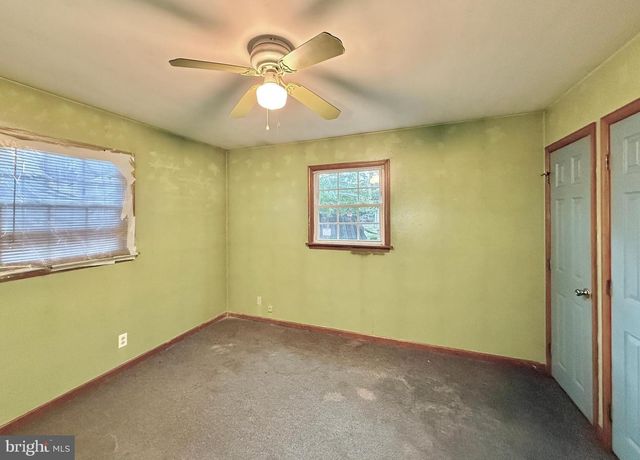 1612 THIRD AVE, Seabrook, NJ 08302