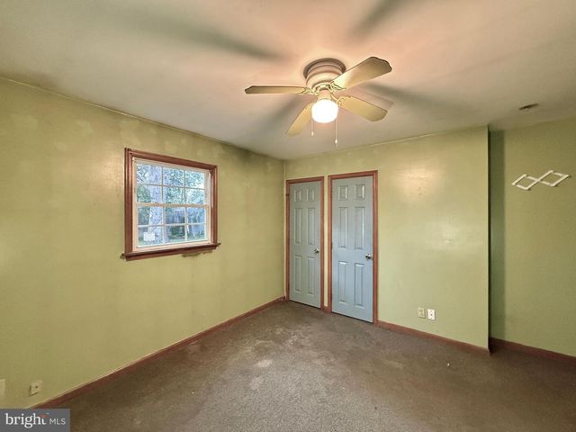 1612 THIRD AVE, Seabrook, NJ 08302