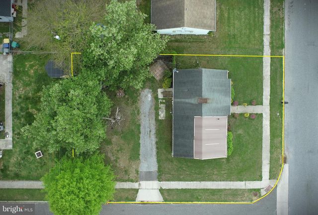 1612 THIRD AVE, Seabrook, NJ 08302