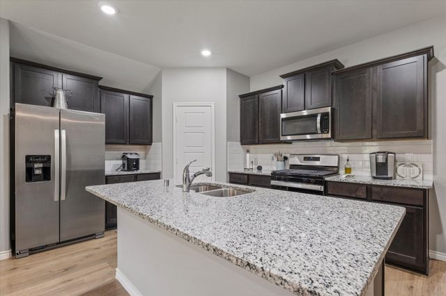 7313 Mayplace Drive, Mckinney, TX 75071
