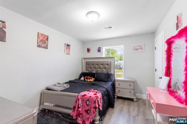 58 Park Avenue, East Orange, NJ 07017