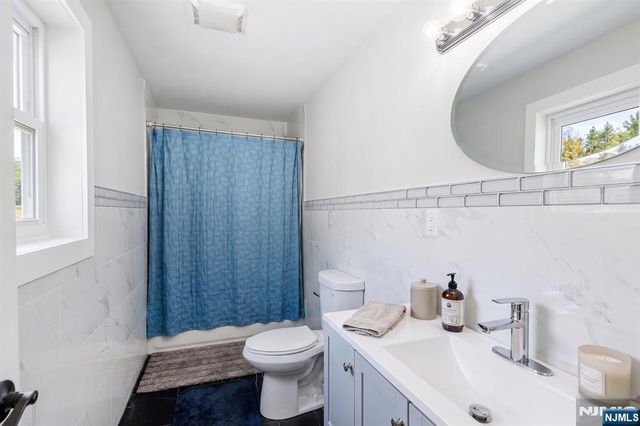 58 Park Avenue, East Orange, NJ 07017