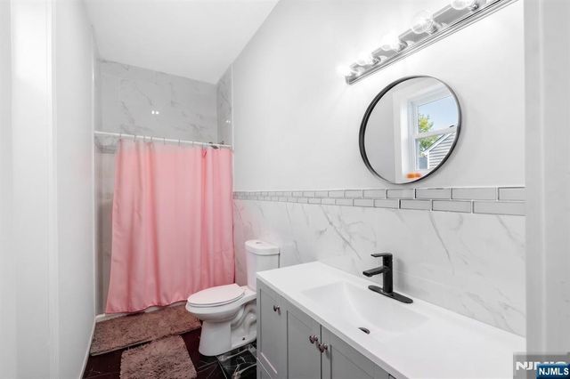 58 Park Avenue, East Orange, NJ 07017