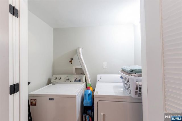 58 Park Avenue, East Orange, NJ 07017