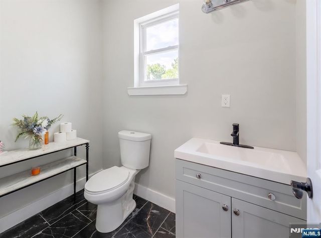 58 Park Avenue, East Orange, NJ 07017