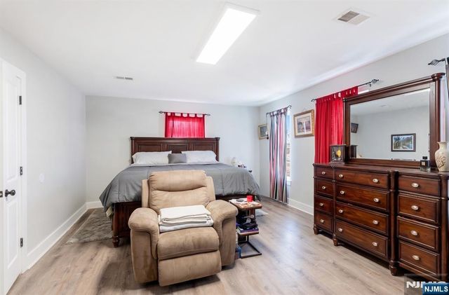58 Park Avenue, East Orange, NJ 07017