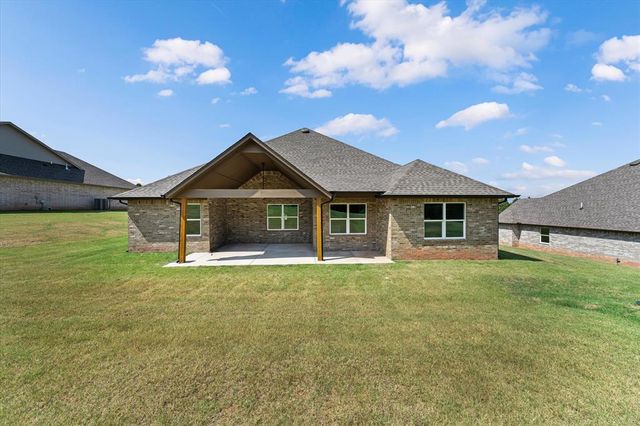 175 Canyon Creek Lane, Guthrie, OK 73044
