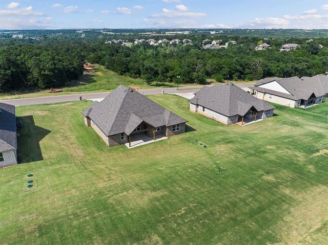 175 Canyon Creek Lane, Guthrie, OK 73044