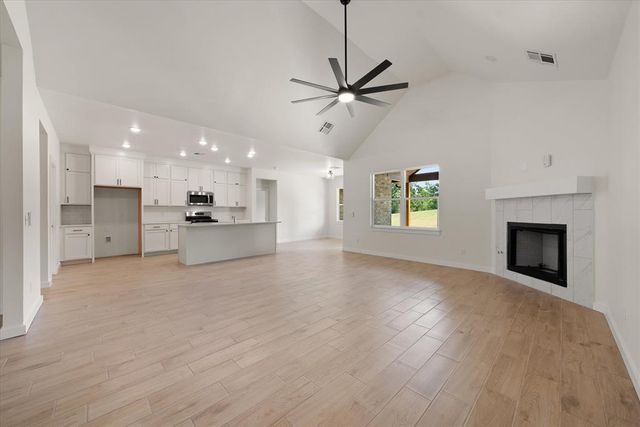 175 Canyon Creek Lane, Guthrie, OK 73044